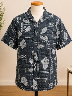 Ocean Current Men's Hawaiian Camp Shirt NWT Gray Tropical Print Size L